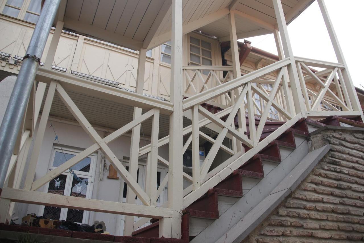 M & L Old Tbilisi Apartment ภายนอก รูปภาพ