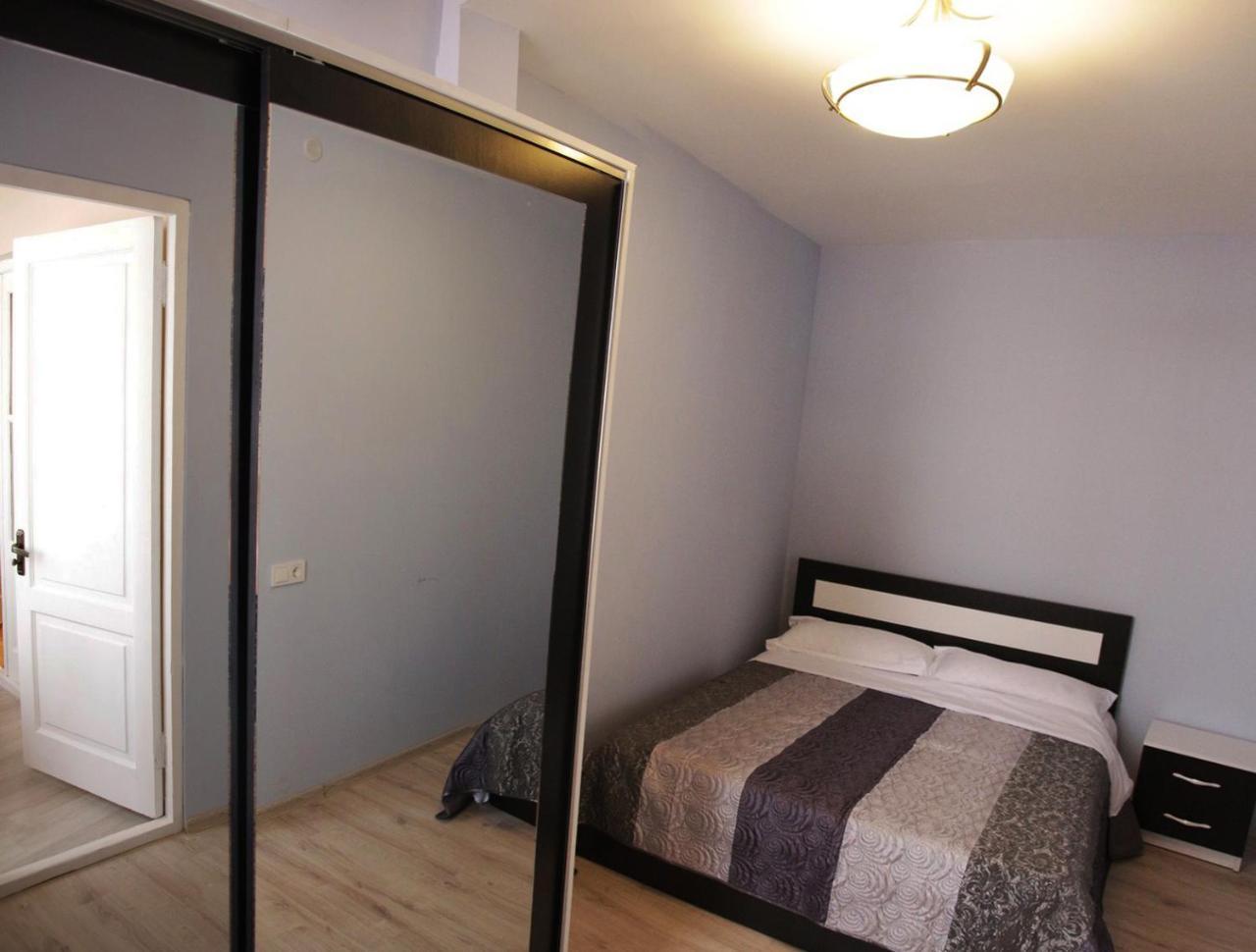 M & L Old Tbilisi Apartment ภายนอก รูปภาพ
