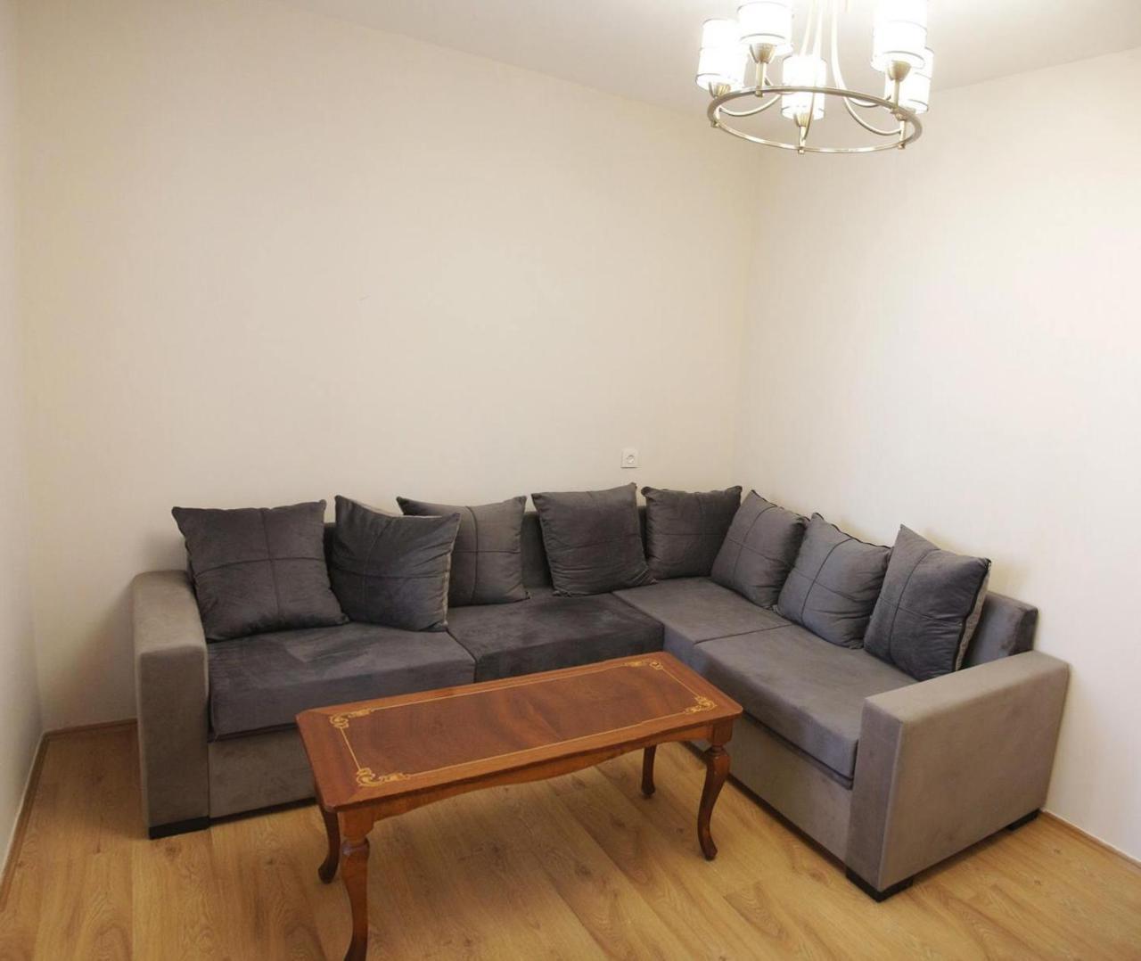 M & L Old Tbilisi Apartment ภายนอก รูปภาพ